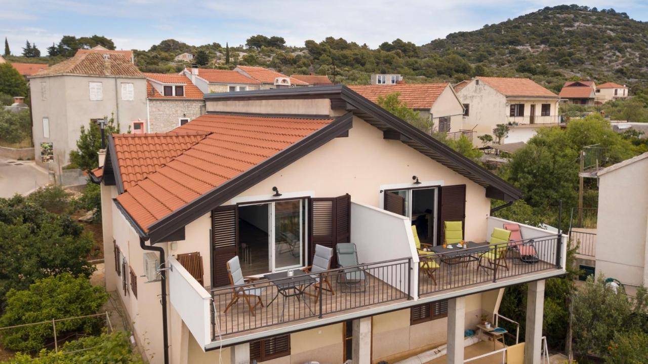 Kaprije Apartmani Tina I Ena Ngoại thất bức ảnh