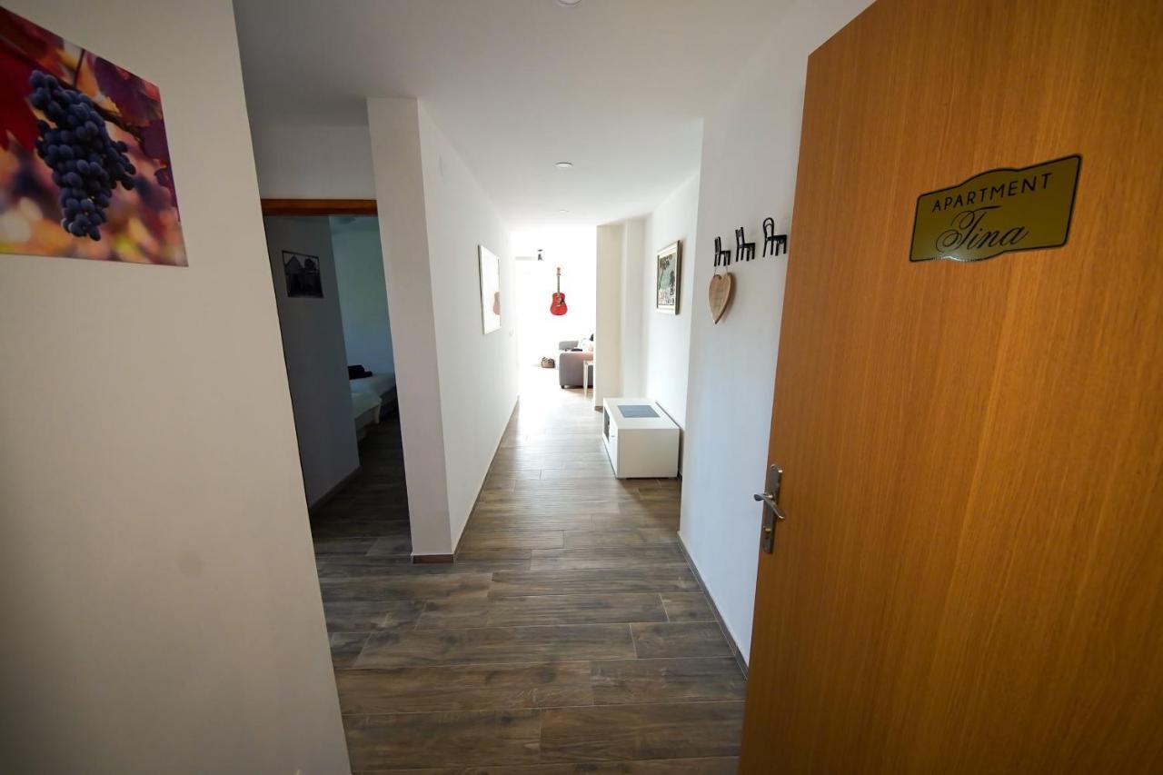 Kaprije Apartmani Tina I Ena Ngoại thất bức ảnh