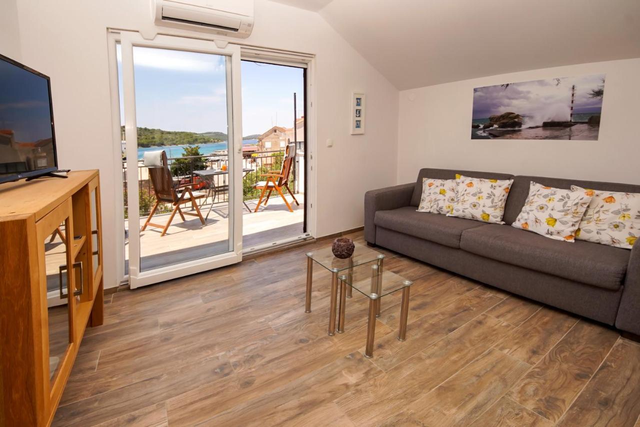 Kaprije Apartmani Tina I Ena Ngoại thất bức ảnh